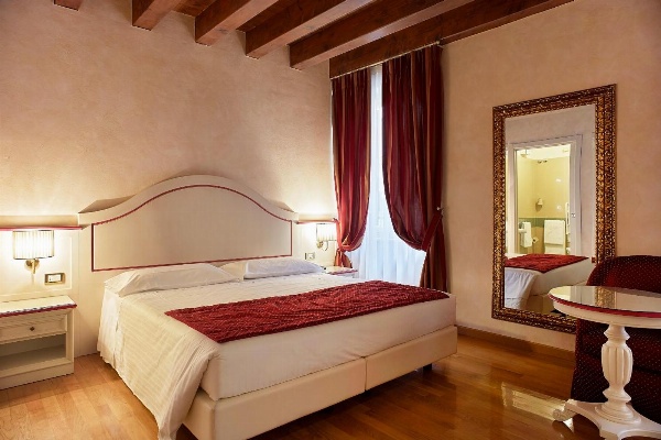 Albergo Mazzanti image 5